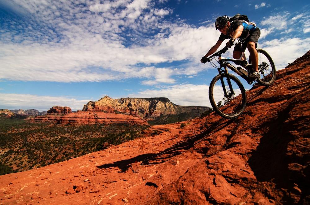 Hotel Grace Cafayate Exterior foto A mountain biker in Sedona, Arizona
